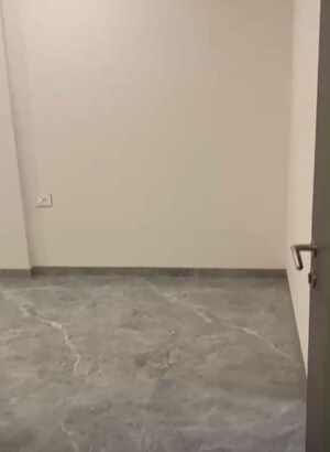 Room in 3 BHK Apartment at Concrete Sai Sansar, Chembur – for Rent