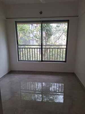 Room in 3 BHK Apartment at Sabari Mira, Chembur – for Rent