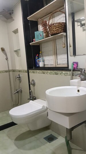 Bathroom in 1.5 BHK Apartment at Swapnalok Towers, Malad East – for Rent