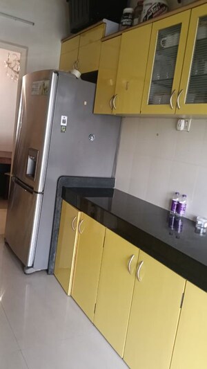 Kitchen in 1.5 BHK Apartment at Swapnalok Towers, Malad East – for Rent