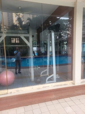 Building Lobby in 1.5 BHK Apartment at Swapnalok Towers, Malad East – for Rent
