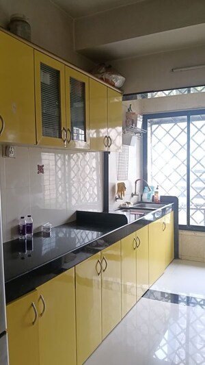Kitchen in 1.5 BHK Apartment at Swapnalok Towers, Malad East – for Rent