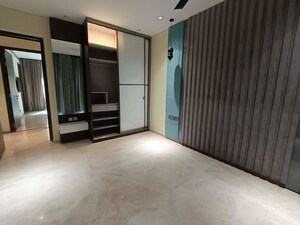 Room in 4 BHK Apartment at Lunkad Sky Belvedere, Viman Nagar – for Rent