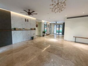 Room in 4 BHK Apartment at Lunkad Sky Belvedere, Viman Nagar – for Rent