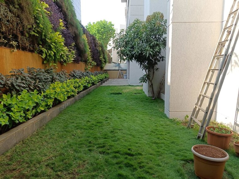 Garden, lunkad-sky-belvedere 4 Bedroom 6800 Sq.Ft. Apartment In Viman Nagar Pune 10727195