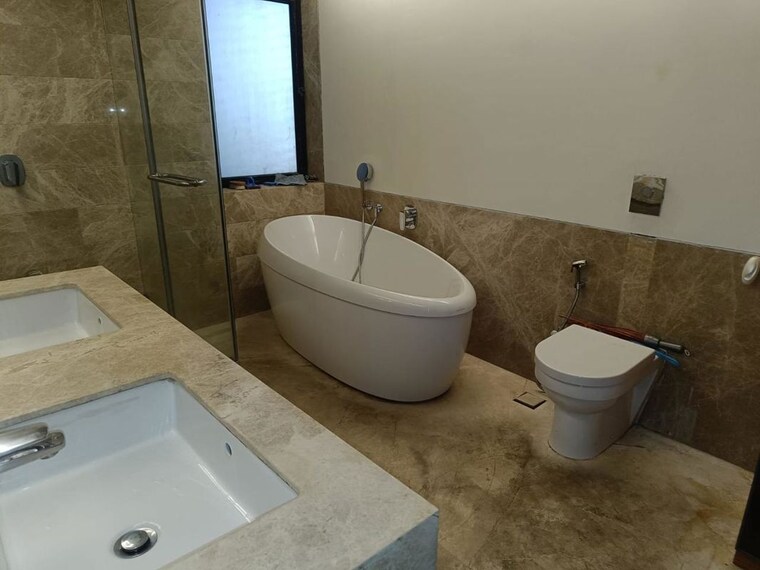 Bathroom, lunkad-sky-belvedere 4 Bedroom 6800 Sq.Ft. Apartment In Viman Nagar Pune 10727195