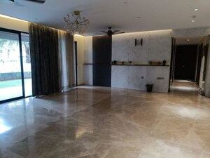 Room in 4 BHK Apartment at Lunkad Sky Belvedere, Viman Nagar – for Rent