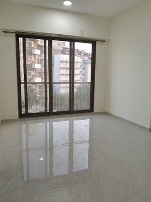 Room in 2 BHK Apartment at Sati Darshan Apartment, Malad West – for Rent