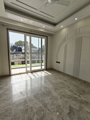 3 BHK Builder Floor For Rent in Sushant Lok I
