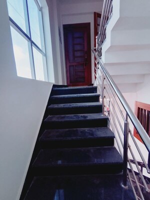 Staircase in 5 BHK Villa at Sultanpur Road – for Rent