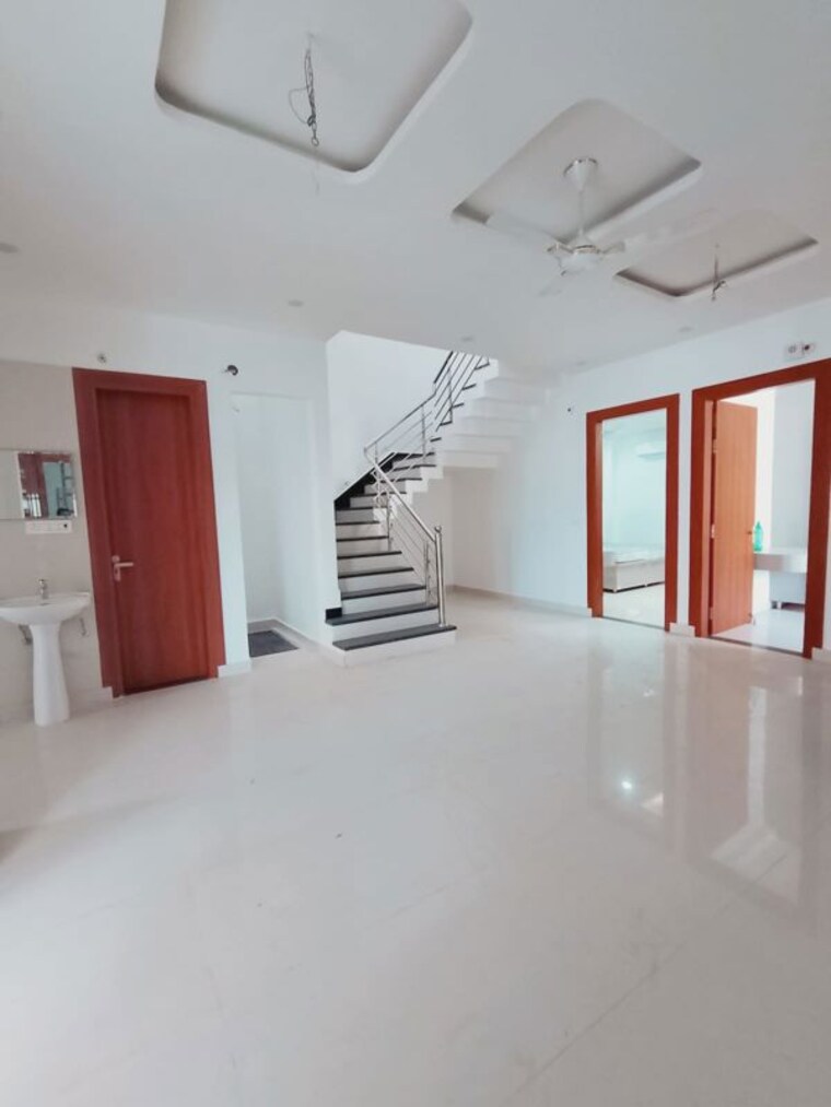 Room, sultanpur road 5 Bedroom 3300 Sq.Ft. Villa In Sultanpur Road Lucknow 10727225