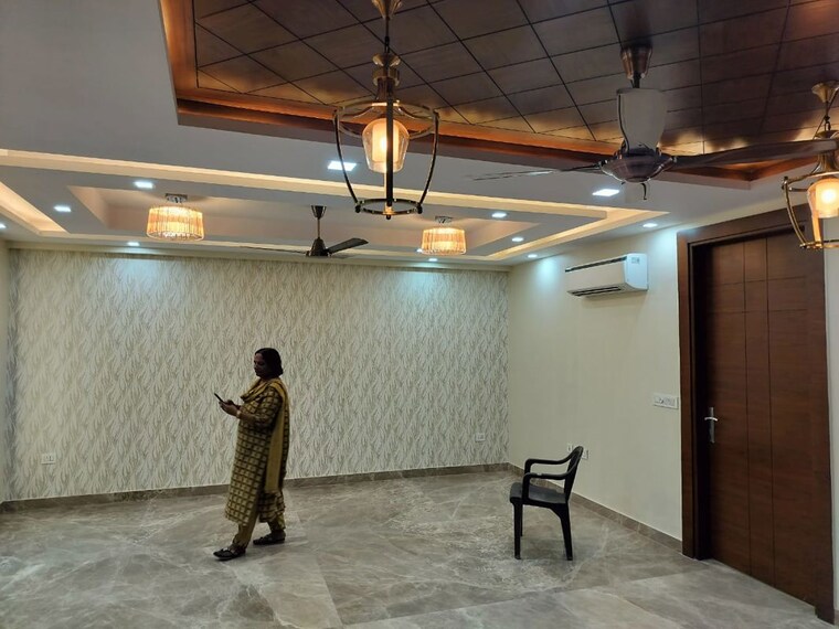 Gym, sushant lok i 3 Bedroom 1560 Sq.Ft. Builder Floor In Sushant Lok I Gurgaon 10727238