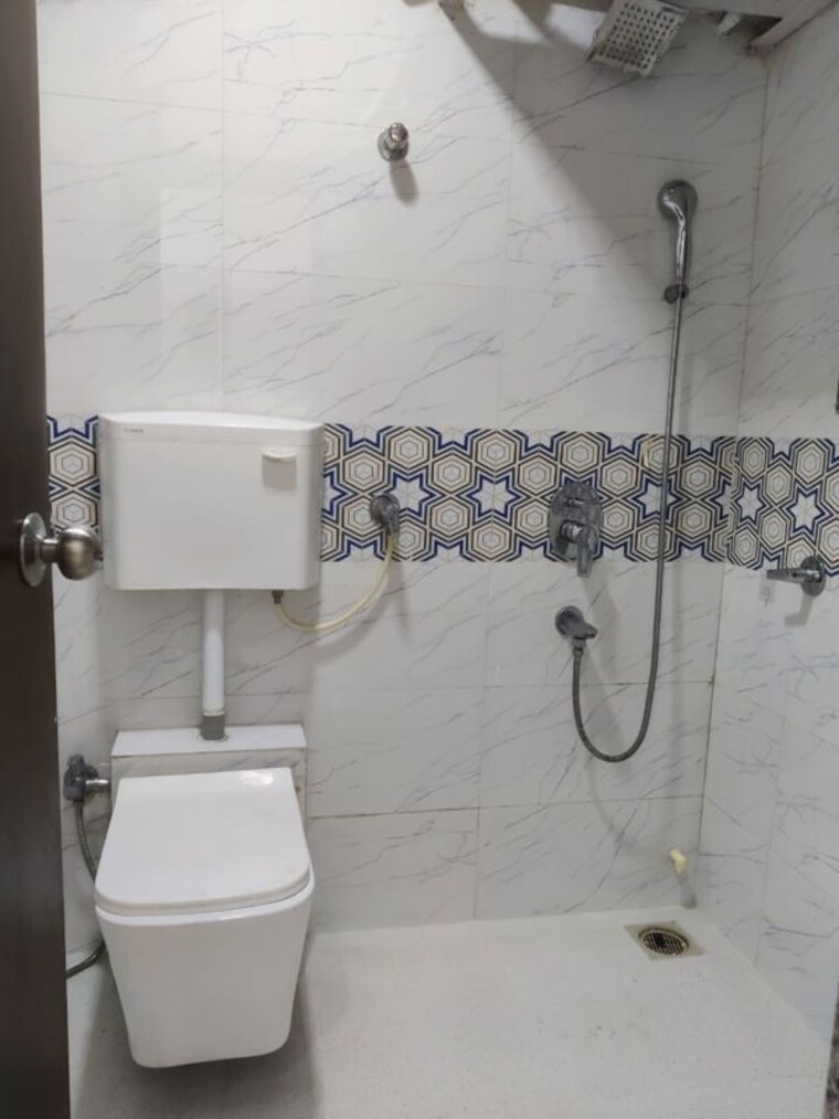 Bathroom, summit-apartment 3 Bedroom 1278 Sq.Ft. Apartment In Goregaon East Mumbai 10727240