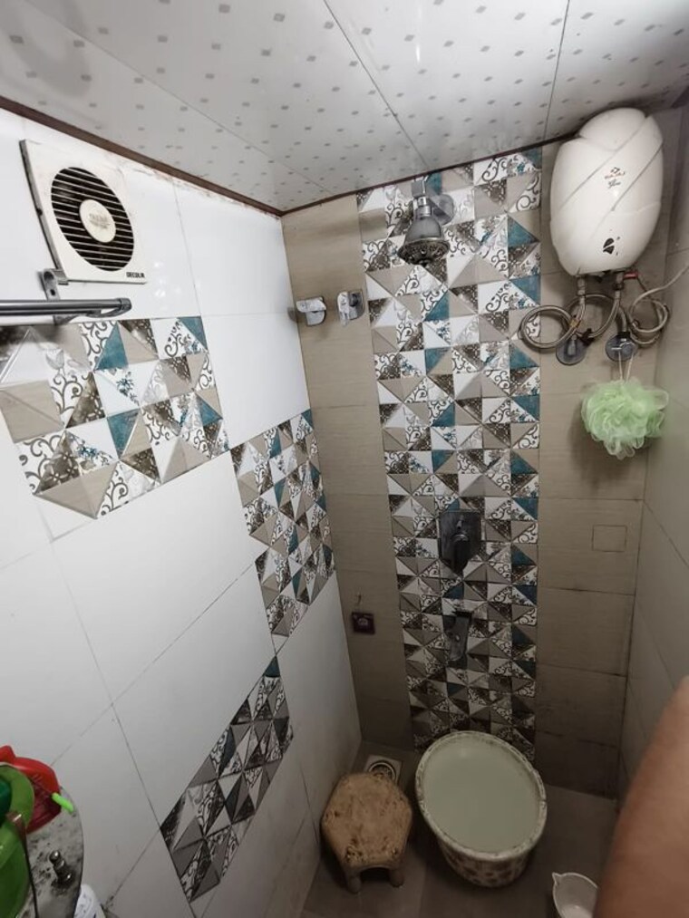 Bathroom, shree nagar 2 Bedroom 650 Sq.Ft. Independent House In Shree Nagar Thane 10727210