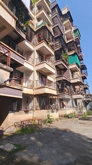  Apartment For Sale in Badlapur