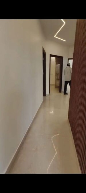 Building Lobby in 3 BHK Builder Floor at Nehru Enclave – for Rent