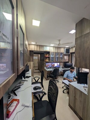  Office Space For Rent in Paradise Tower Naupada, Naupada
