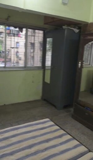 Room in 2 BHK Apartment at Sher E Punjab, Andheri East – for Rent