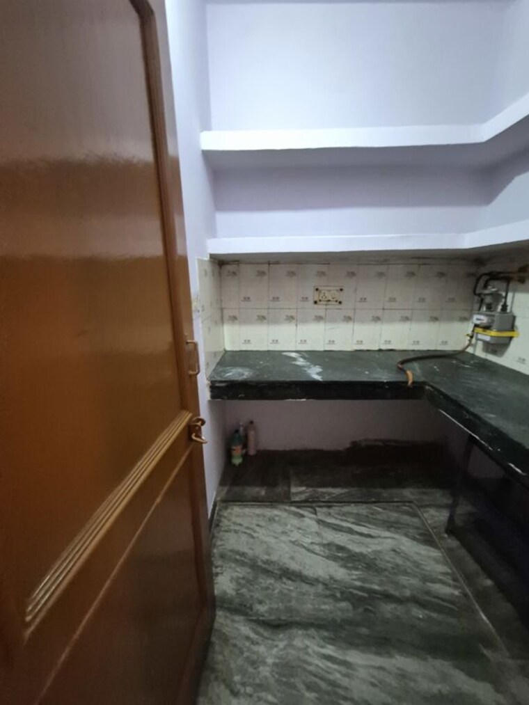 Kitchen, mayur vihar 1.5 Bedroom 410 Sq.Ft. Builder Floor In Mayur Vihar Delhi 10727359