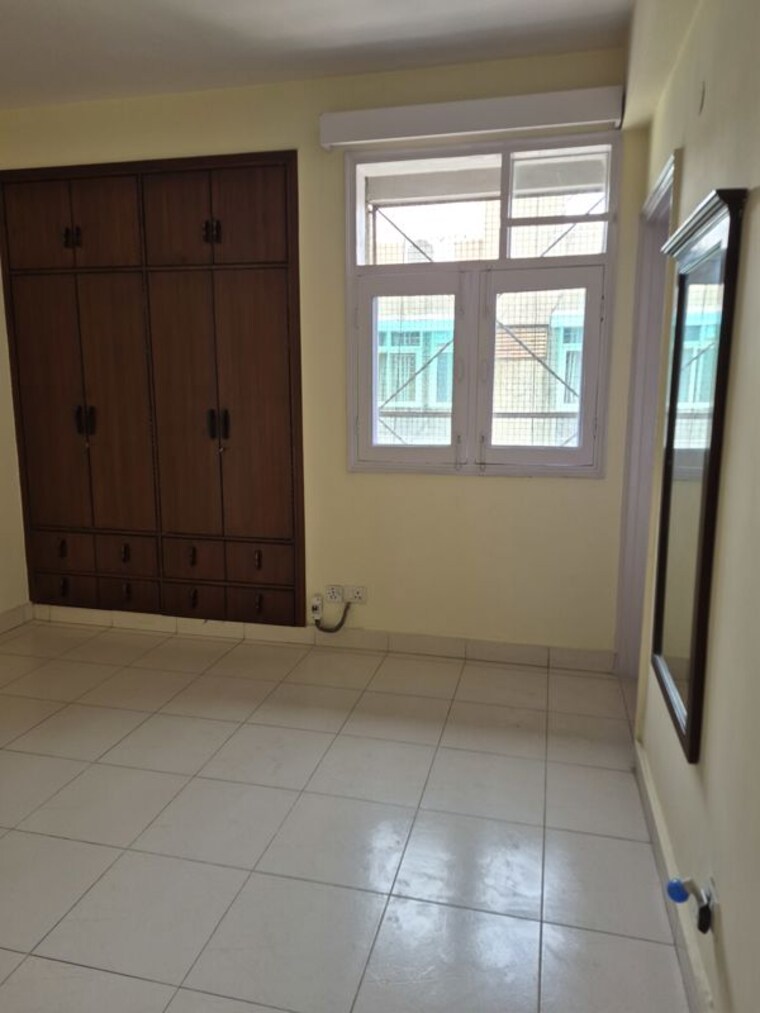 Room, mayur vihar 2.5 Bedroom 1150 Sq.Ft. Apartment In Mayur Vihar Delhi 10727372