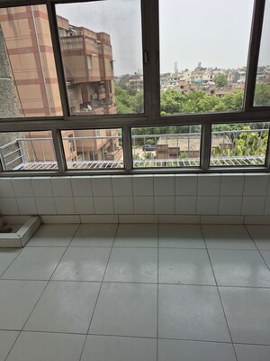 2.5 BHK Apartment For Rent in Mayur Vihar