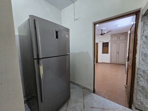 Furnished Amenities in 4 BHK Apartment at Shalimar Bagh – for Sale