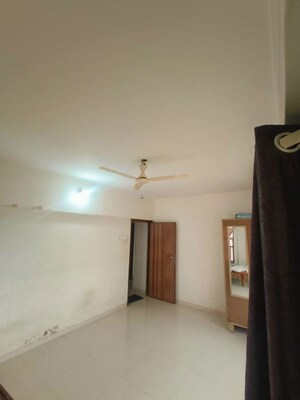 Room in 2 BHK Apartment at Swaroop Residency, Ghatkopar East – for Rent