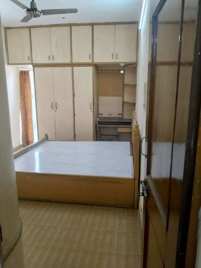 Bedroom, shalimar bagh 2 Bedroom 990 Sq.Ft. Apartment In Shalimar Bagh Delhi 10727386