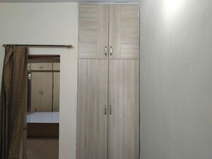 Room in 2 BHK Apartment at Shalimar Bagh – for Rent