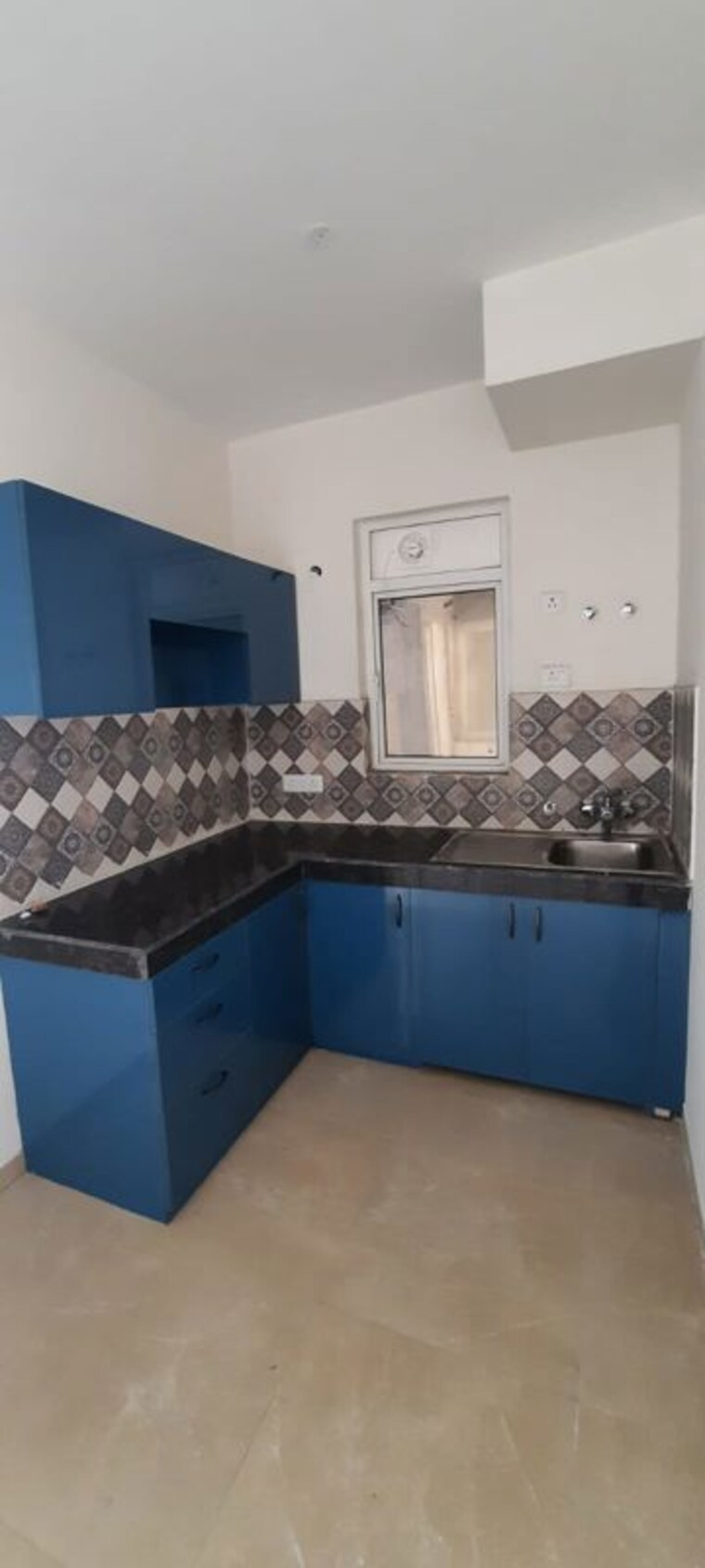 Kitchen, signature-global-park-4-and-5 3 Bedroom 1120 Sq.Ft. Builder Floor In Sohna Sector 36 Gurgaon 10727441
