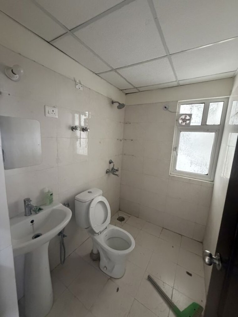 Bathroom, vvip-nest 1 Bedroom 620 Sq.Ft. Apartment In Raj Nagar Extension Ghaziabad 10727465