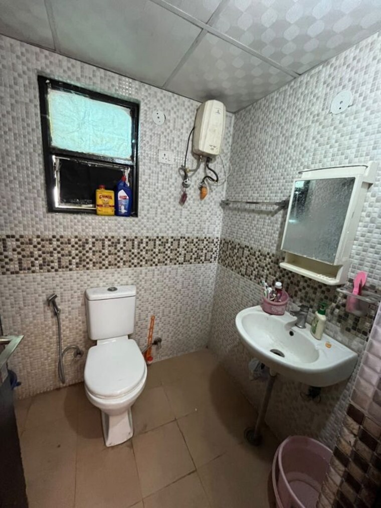 Bathroom, km-residency 2 Bedroom 1040 Sq.Ft. Apartment In Raj Nagar Extension Ghaziabad 10727500