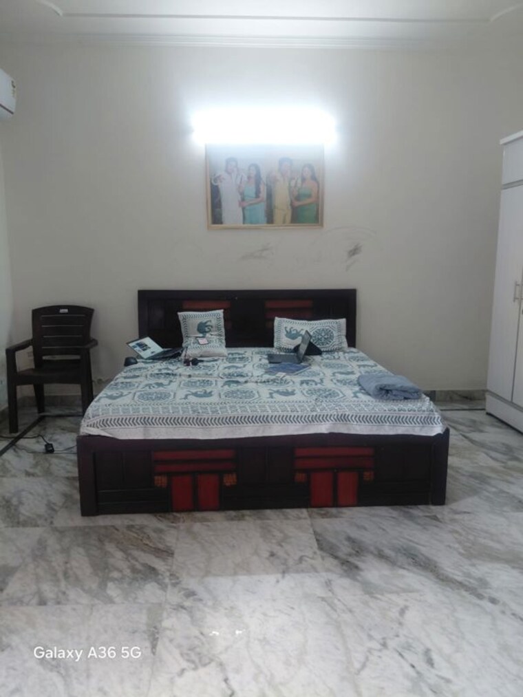 Bedroom, sector 15 2 Bedroom 3000 Sq.Ft. Builder Floor In Sector 15 Gurgaon 10727665