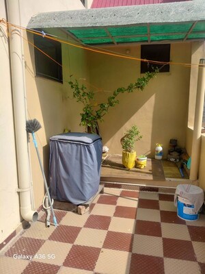 Living Room in 2 BHK Builder Floor at Sector 15 – for Rent