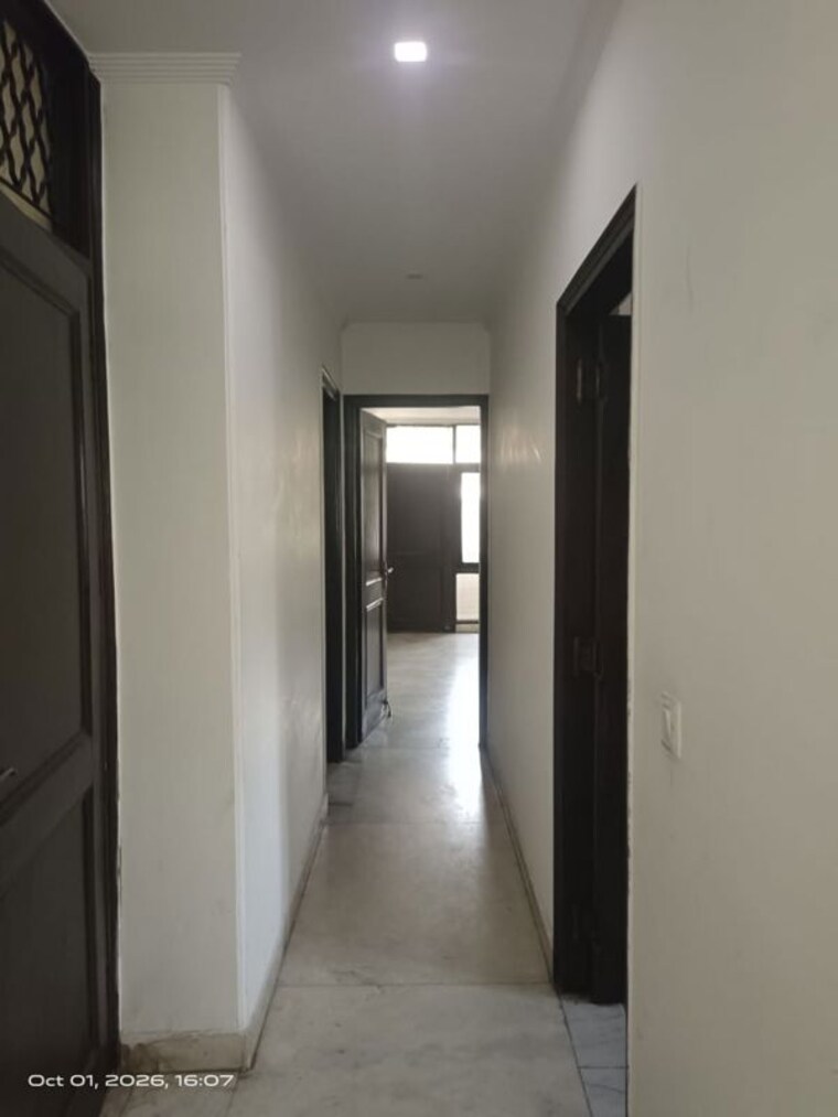 undefined, sarvapriya vihar 3 Bedroom 200 Sq.Yd. Builder Floor In Sarvapriya Vihar Delhi 10727714
