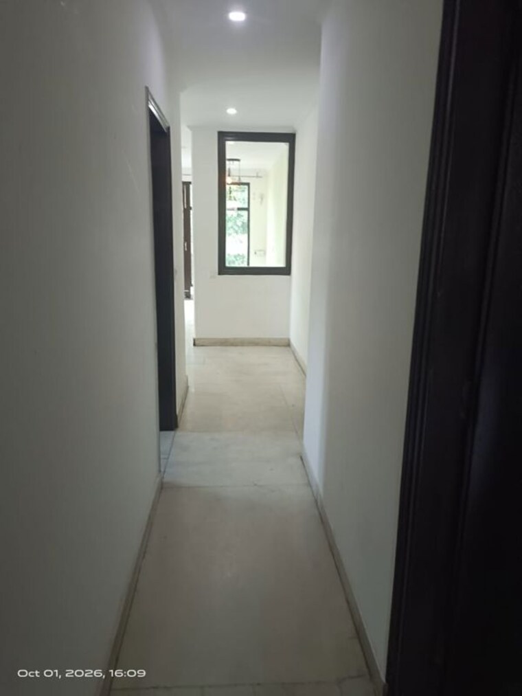 undefined, sarvapriya vihar 3 Bedroom 200 Sq.Yd. Builder Floor In Sarvapriya Vihar Delhi 10727714