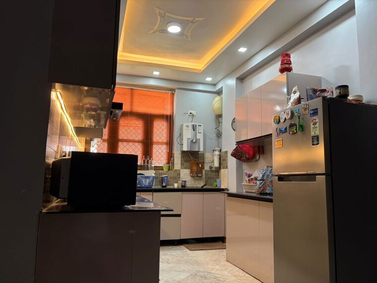 Kitchen, aman vihar 3 Bedroom 1800 Sq.Ft. Apartment In Aman Vihar Dehradun 10727734