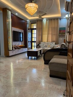 3 BHK Apartment For Rent in Aman Vihar