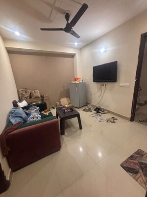 Team Area in 2 BHK Builder Floor at Unitech South City II, Sector 50 – for Rent