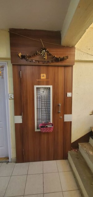 Furnished Amenities in 2 BHK Apartment at Swastik Residency 1, Ghodbunder Road – for Rent
