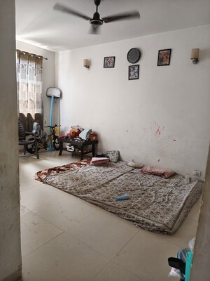 Bedroom in 2 BHK Builder Floor at Signature Global City 81, Sector 81 – for Rent