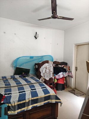 Team Area in 2 BHK Builder Floor at Signature Global City 81, Sector 81 – for Rent