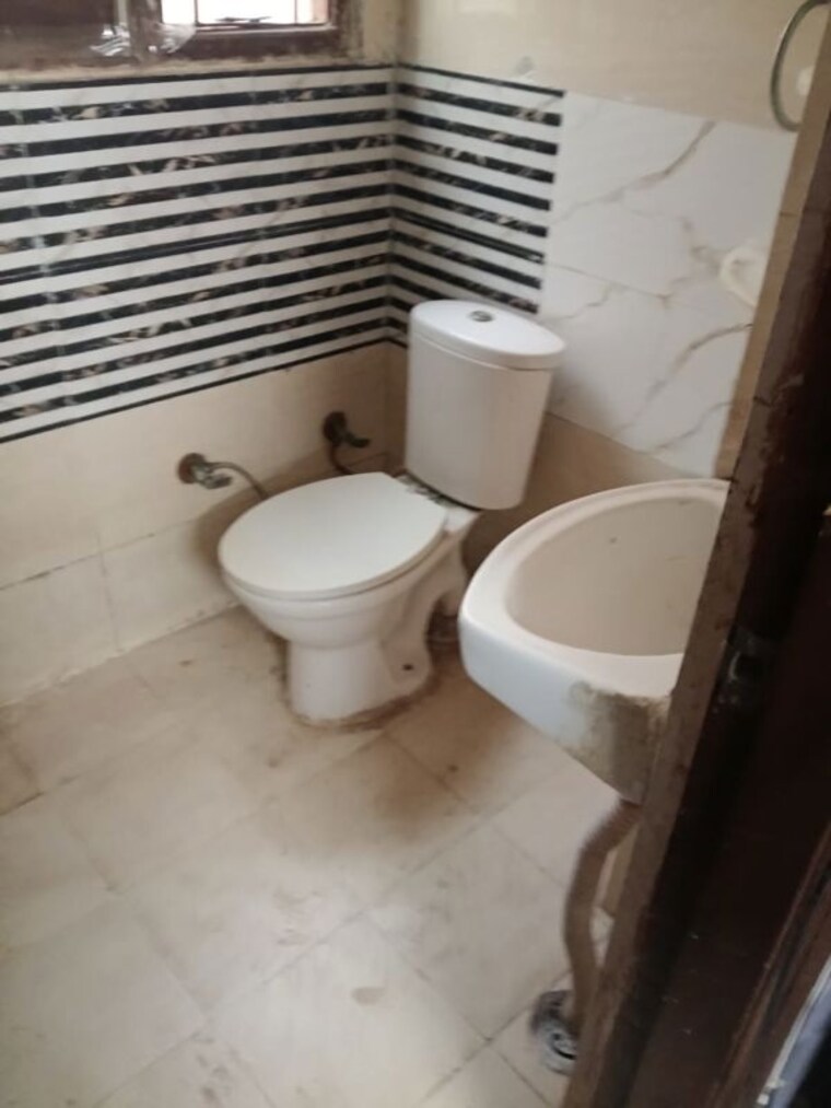 Bathroom, vip-ashiana-homes 1 RK 900 Sq.Ft. Apartment In Vip Road Zirakpur 10727798
