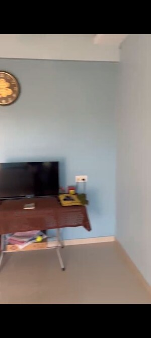 Furnished Amenities in 1 BHK Apartment at Kurla East – for Rent