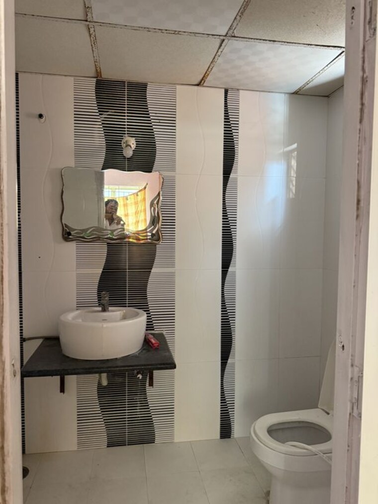 Bathroom, janapriya-lake-front 3 Bedroom 1145 Sq.Ft. Apartment In Sainikpuri Hyderabad 10727805