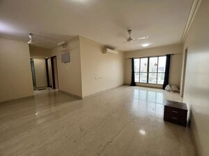 Room in 3 BHK Apartment at Zears Shiv Asthan Heights, Bandra West – for Sale
