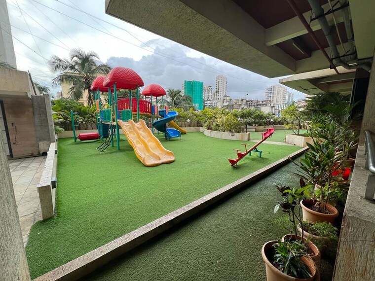Garden, zears-shiv-asthan-heights 3 Bedroom 1098 Sq.Ft. Apartment In Bandra West Mumbai 10727809