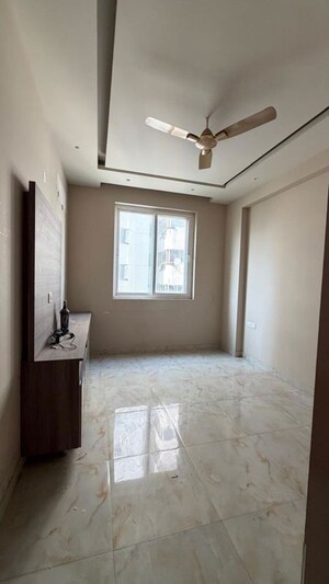 Room in 4 BHK Builder Floor at The Saffron Homes, Sector 50 – for Rent
