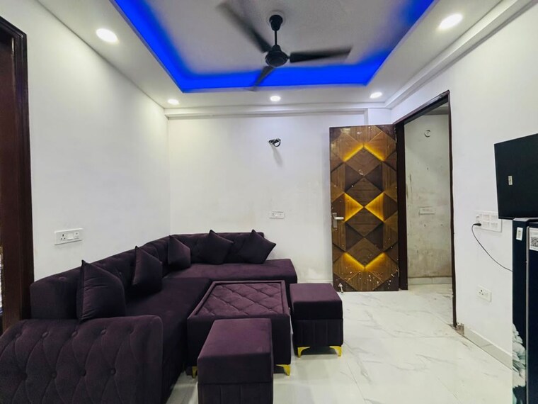 Bedroom, freedom fighters enclave 3 Bedroom 3600 Sq.Ft. Apartment In Freedom Fighters Enclave Delhi 10727843