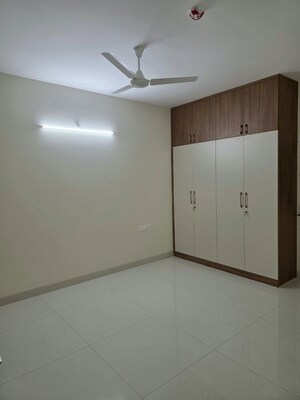 Room in 2 BHK Apartment at My Home Sayuk, Tellapur – for Rent